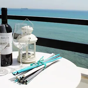 Lazuli Beachfront Penthouse 504 Apartment Larnaca
